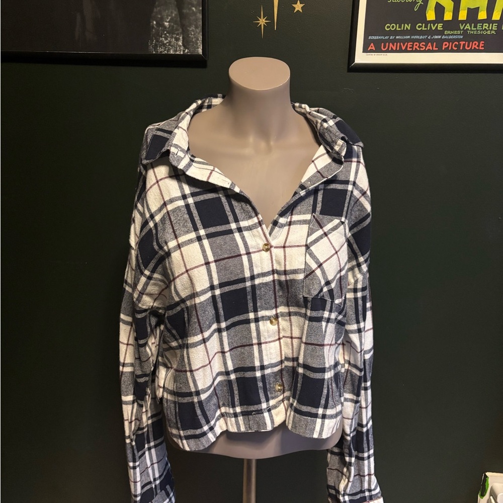 Weekenders Oversized cropped flannel plus size
